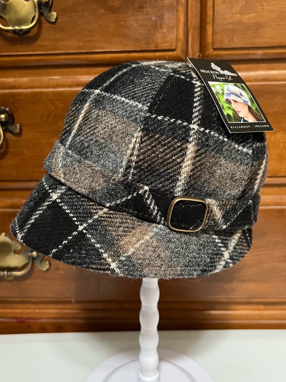 Mucros Weavers Adjustable Wool Flapper Hat - plaid Neutral Colors